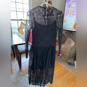 ZARA brand. Worn 2-3 time. Perfect condition tulle dress with liner dress inside